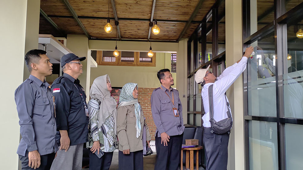 BAWASLU KABUPATEN NGAWI LAKUKAN PENGAWASAN MELETAT PROSES COKLIT PEMILIHAN 2024