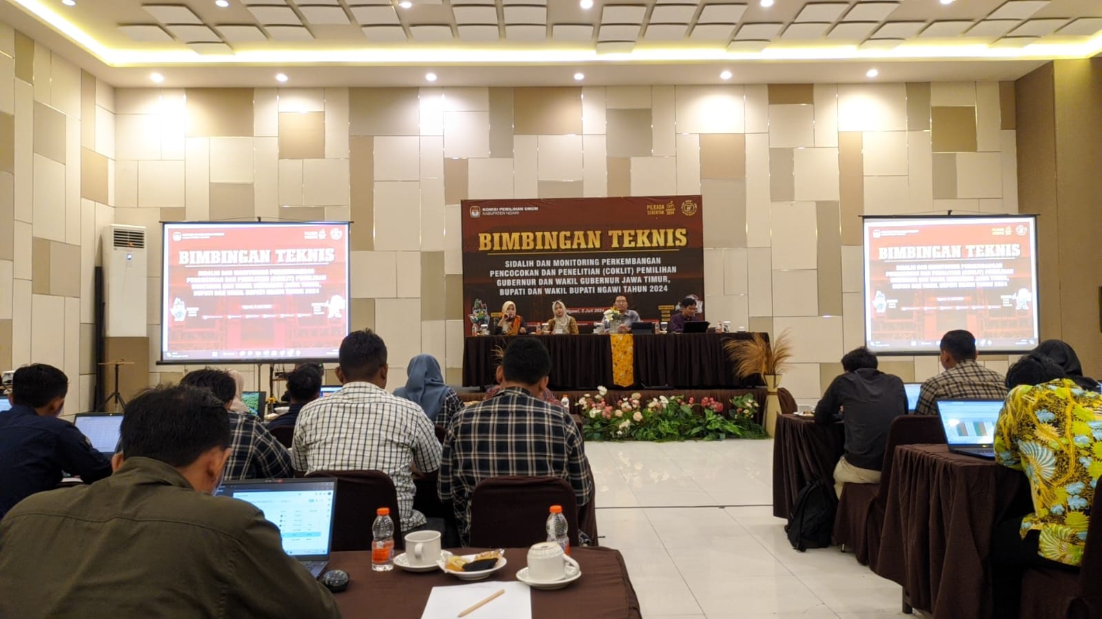 BAWASLU NGAWI INGATKAN JAJARAN KPU UNTUK MENINDAKLANJUTI SARAN PERBAIKAN PENGAWAS PEMILU PADA TAHAPAN COKLIT PEMILIHAN 2024