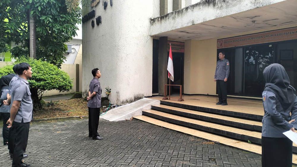 Bawaslu Kabupaten Ngawi Gelar Apel Perdana Awal Tahun 2026