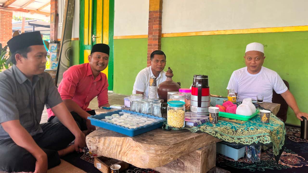 Tanamkan Kesadaran Demokrasi, Bawaslu Ngawi Ajak Santri Kalijogo Jadi Pemilih Cerdas