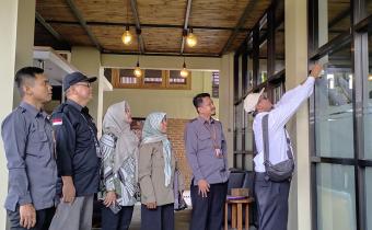 BAWASLU KABUPATEN NGAWI LAKUKAN PENGAWASAN MELETAT PROSES COKLIT PEMILIHAN 2024
