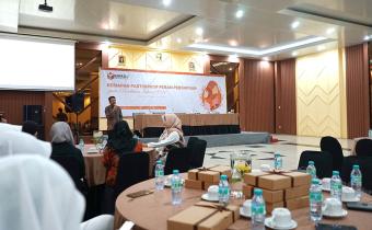 KETUA BAWASLU NGAWI; PEREMPUAN ADALAH PENJAGA PERADABAN