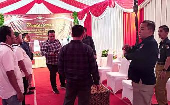 HARI PERTAMA PENGAWASAN PENCALONAN BUPATI DAN WAKIL BUPATI