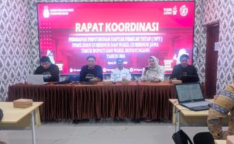 PERSIAPAN PENYUSUNAN DPT PEMILIHAN 2024: BAWASLU NGAWI INGATKAN JAJARAN KPU NGAWI