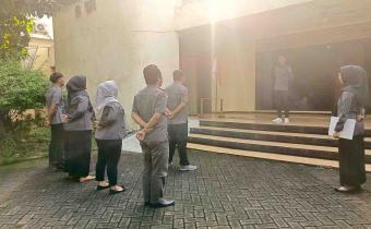 Bawaslu Kabupaten Ngawi Gelar Apel Rutin Setiap Hari Senin, Saroni Ajak Tingkatkan Kapasitas SDM