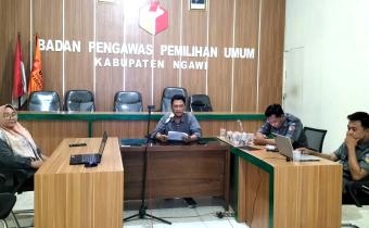 Bawaslu Ngawi Paparkan Strategi Menjaga Kepercayaan Publik dengan Data, Informasi dan Publikasi 